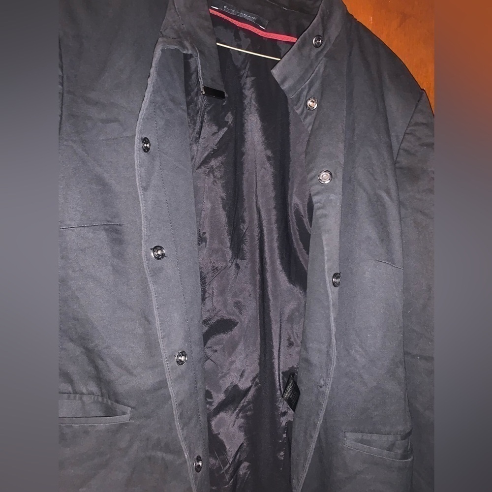 EUC Elie Tahari trench coat Large, snap closures with mandarin collar 99% cotton - Picture 3 of 8